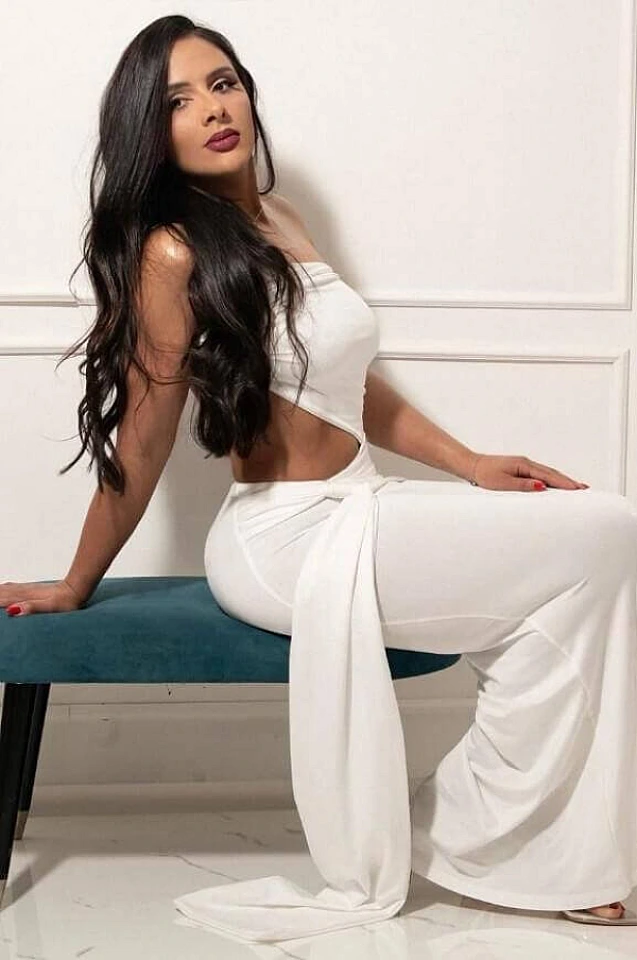 Trisha - Photo 4