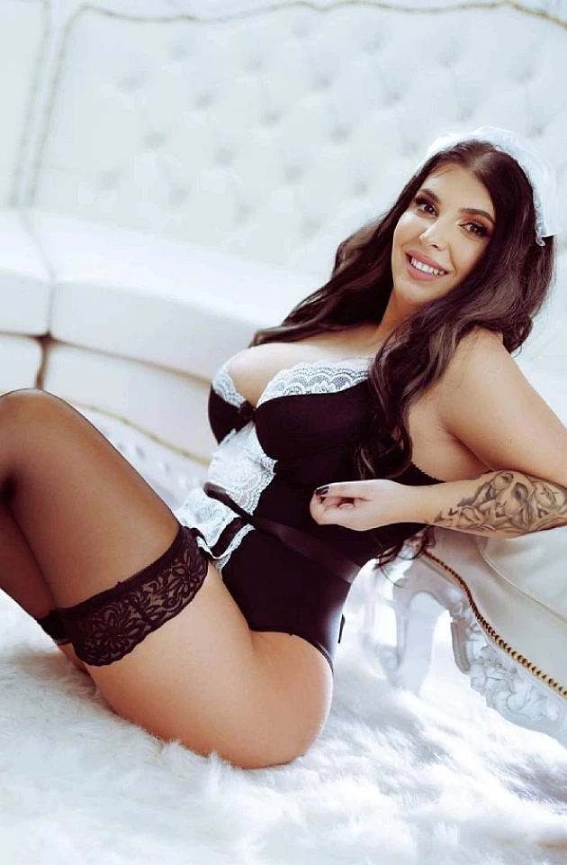 Izabelle - Photo 3
