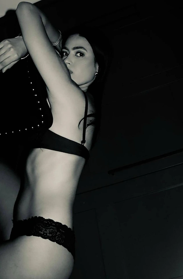 Jasmin - Photo 4