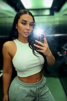Michelle selfie