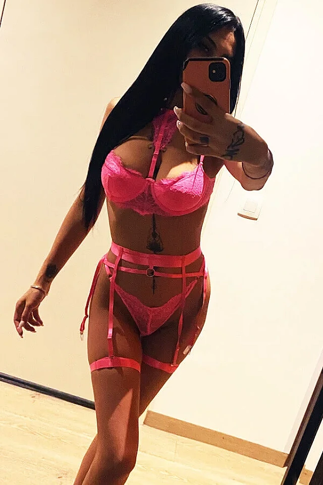 Aylin - Photo 2
