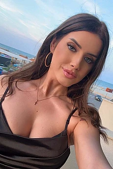 Adriana selfie